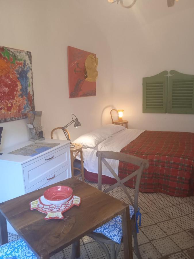Il Cortiletto, Spazio Alla Fantasia Apartment Naples Exterior photo